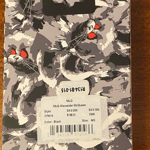 Alexander McQueen Angry Bunny iPhone 5 Case NIB - Picture 7 of 10